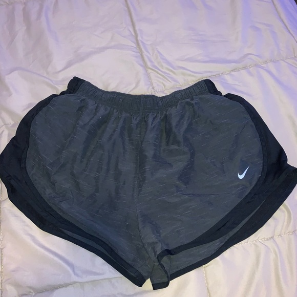 Dark gray Nike shorts - Picture 1 of 4